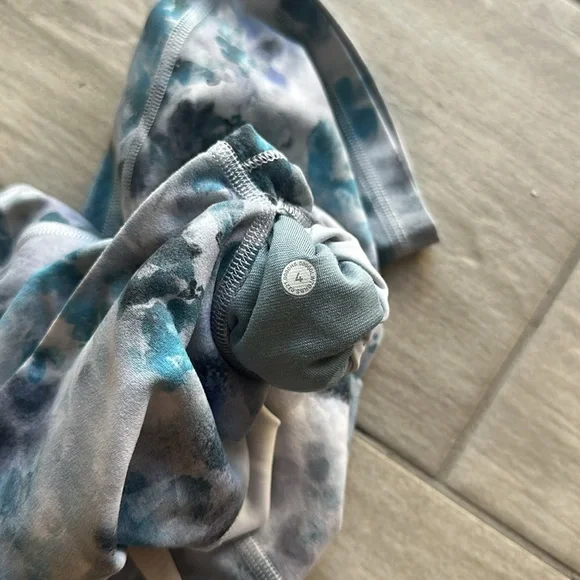 Lululemon Align Short 8"
Kaleidofloral Multi - Picture 6 of 9